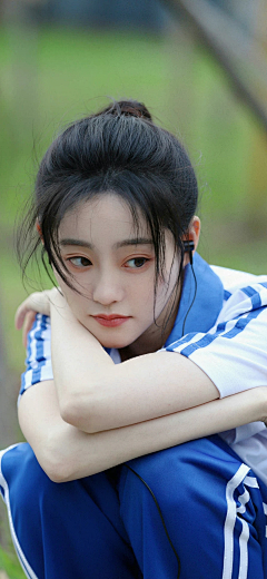晓雨子琦采集到人物摄影--姿势造型