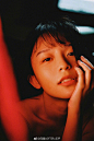 #让兴趣，更有趣# 

LOFTER上值得关注的摄影师：本期推荐：@牛牛很忙Binger

他的人像作品，是一出与光和影的戏剧。他的摄影书《光之密语：解析日系人像摄影》，写下了自己的人像拍摄经验，而他正在经营的摄影课程，对他而言也是对摄影的不断总结和另一个层次的感悟。

他的LOFTER小站： ​​​​...展开全文c